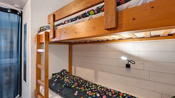 Fer et planche Ă repasser