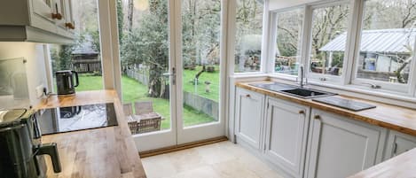 Lavavajillas y utensilios de cocina