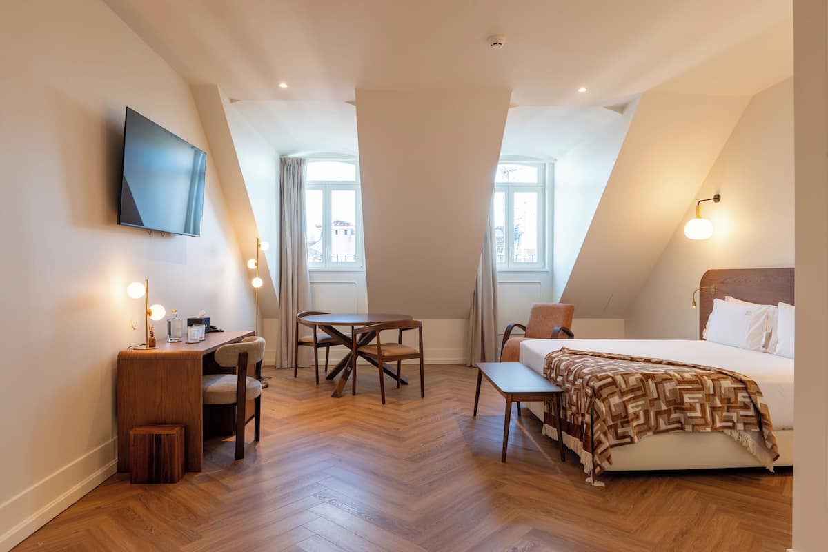 Deluxe Double Room | Free WiFi