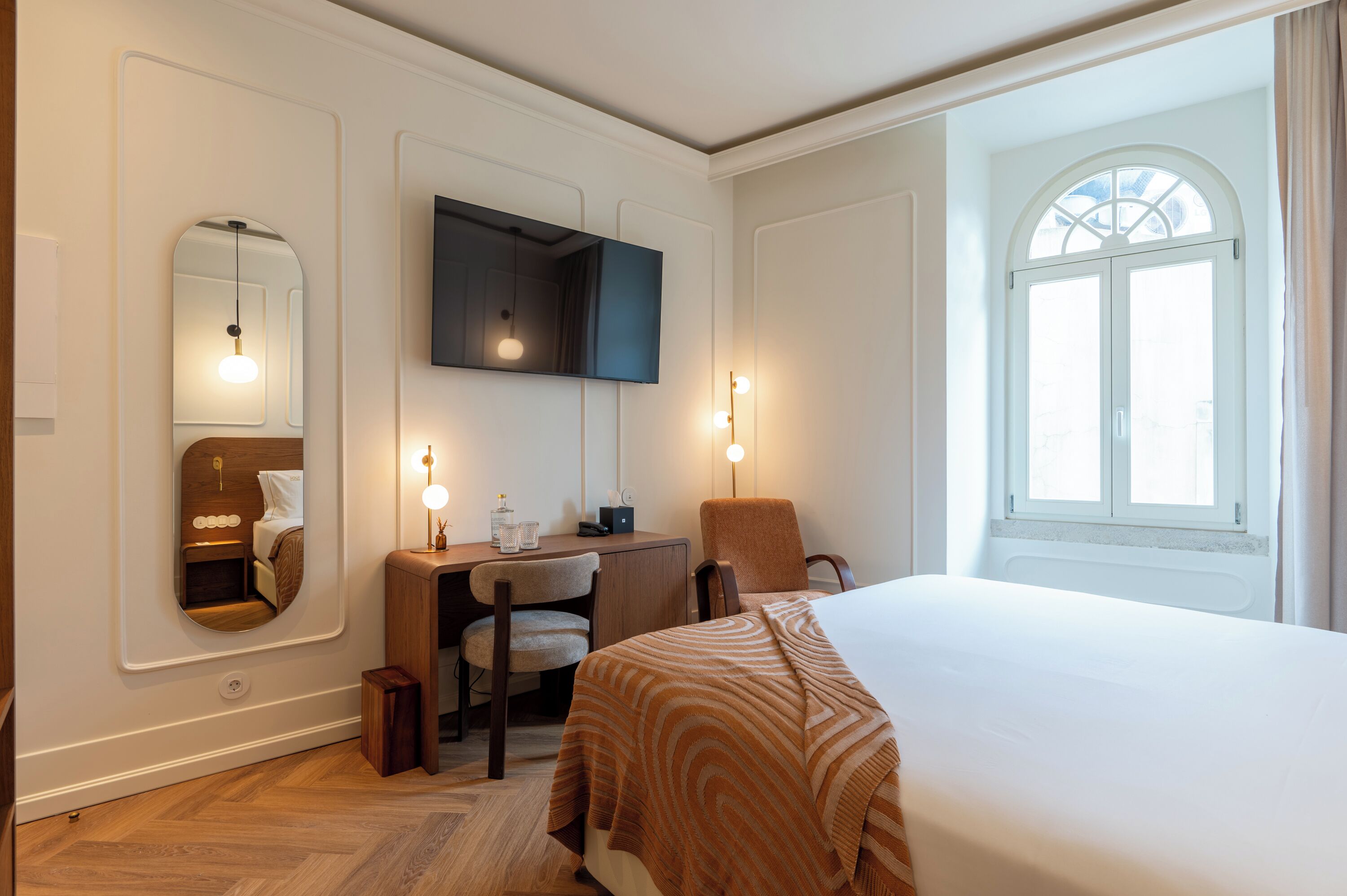 Junior Double Room | Free WiFi