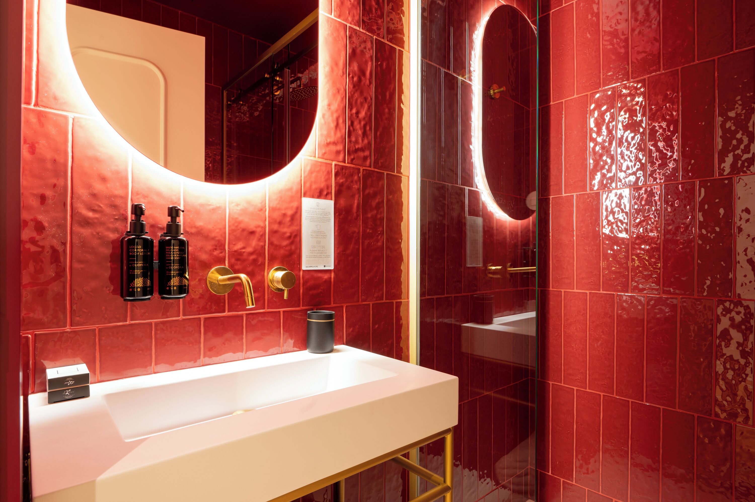 Junior Twin Room | Free WiFi