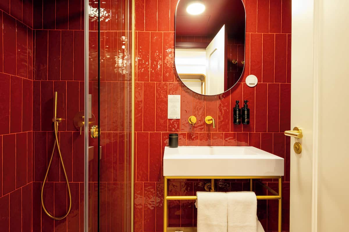 Classic Twin Room | Free WiFi