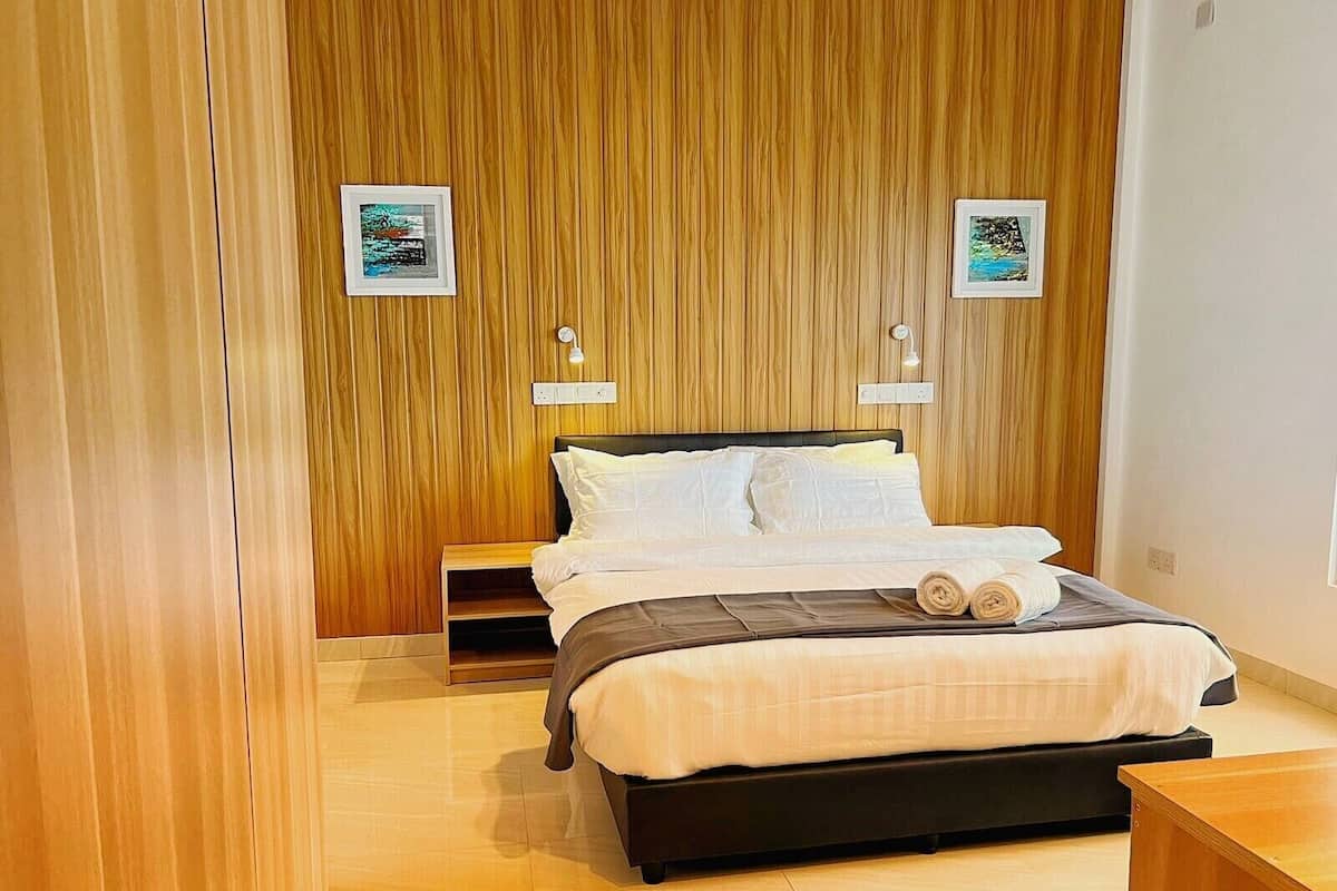 Deluxe-Doppelzimmer | Laptopgeeigneter Arbeitsplatz, kostenloses WLAN