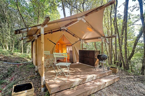 Glamping „Safari-Zelt“ mit Gemeinschaftspool