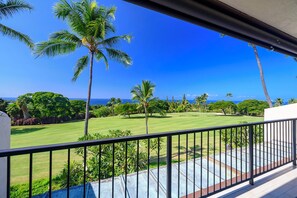 Property grounds - Country Club Villas#310 Top Floor, Incredible Oceanview,Spacious Lanai,AC (Kailua Kona)