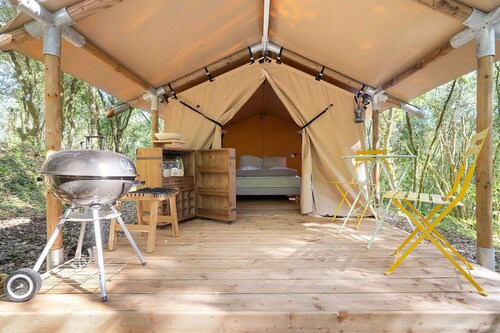 Glamping « Tente Safari Luxe» avec piscine partagée