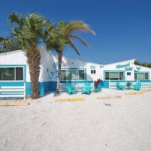 Exterior - Pool/Hot Tub + 5-min Walk Beach | Sun, Sand & Soak (Fort Myers Beach)