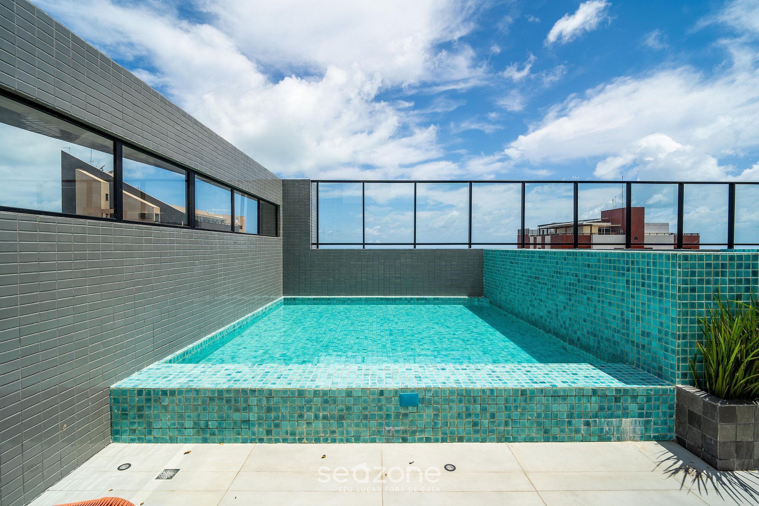 Apartemen Basic | Kolam renang | Kolam renang outdoor