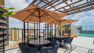 Apartamento básico | Opções para refeição ao ar livre