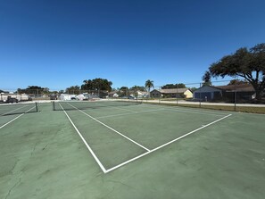 Sports court - 2-bedroom villa in Seminole with Ac and Pool (Seminole)