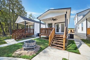 Terrace/patio - Willowstead Cottage #4 (Plantersville)