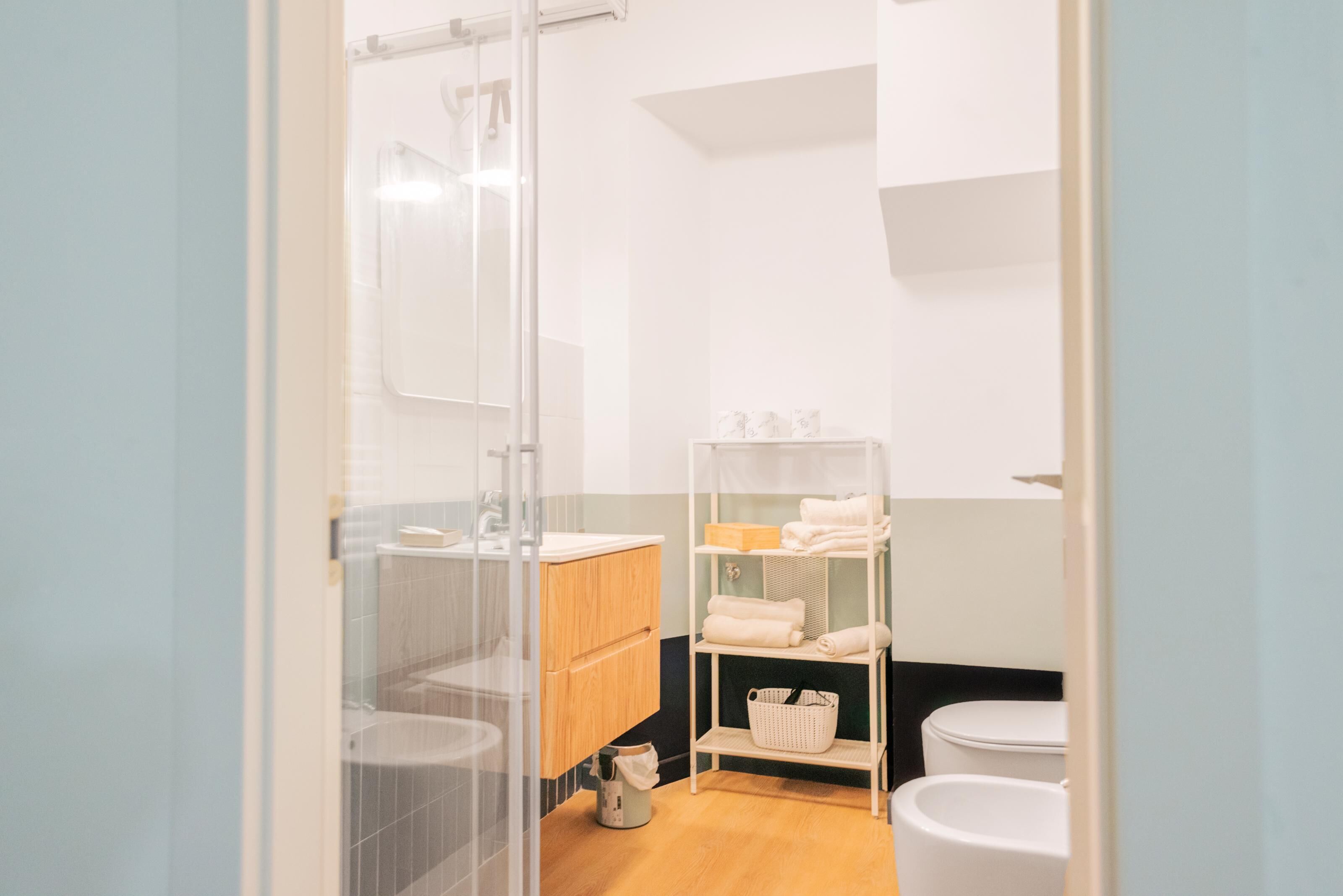 Hårtørrer, håndklæder