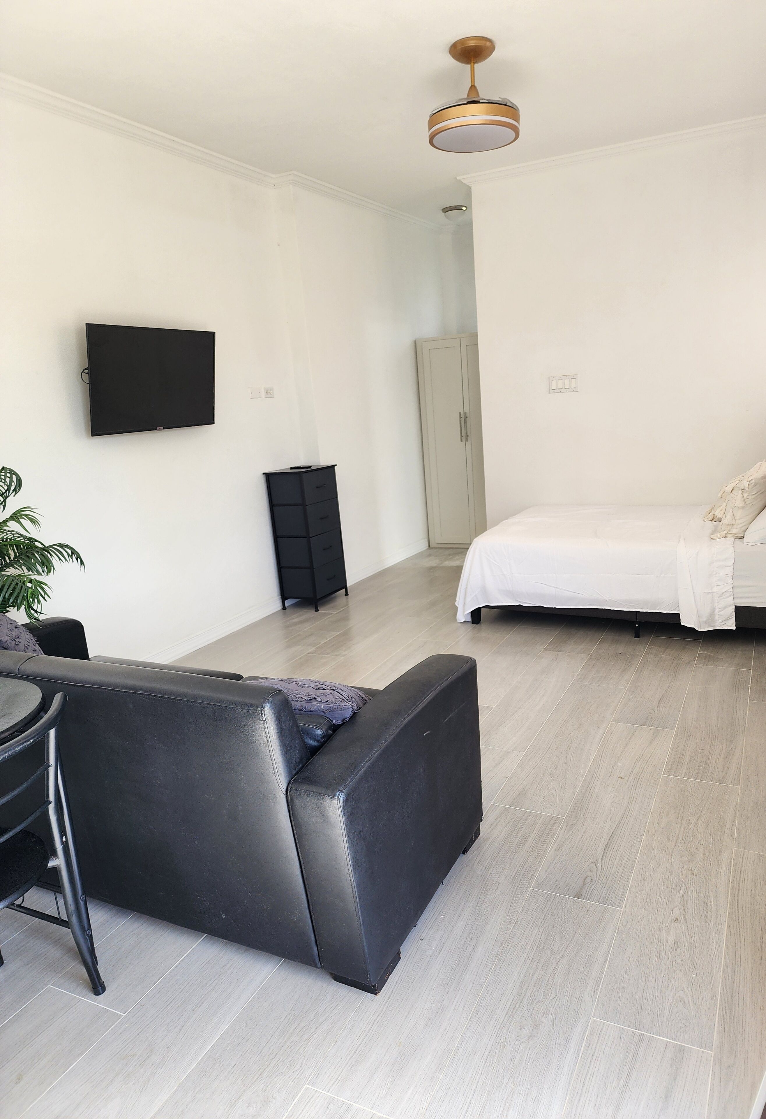 1 makuuhuone, silitysrauta/-lauta, Wi-Fi, vuodevaatteet