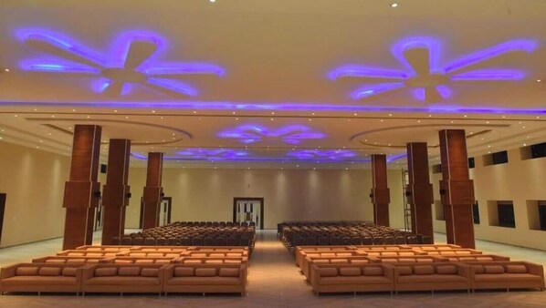 Meeting facility - utsav hotel and resorts (Burhanpur)