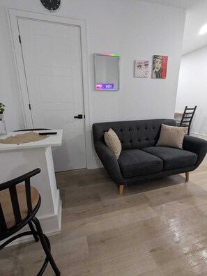 Living area - Brand New Apt with Parking, Steps to TTC, 15 Mins to Downtown (Toronto)