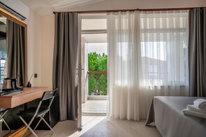 Deluxe Suite, Balcony, City View | City view - Ola Otel (Antalya)