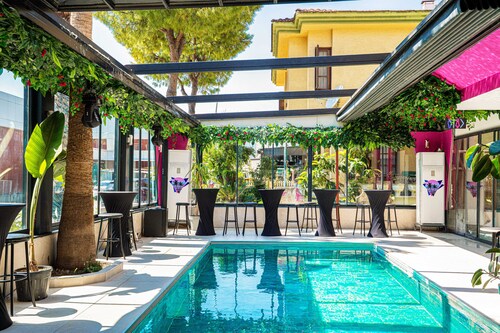 Ola Otel