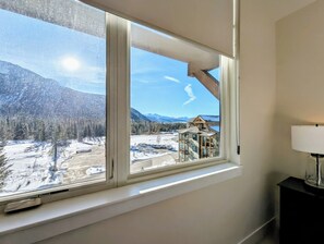 Interior - New Listing: Penthouse, Lake + Summer Fun (Keystone)
