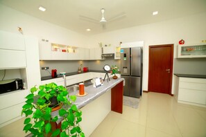 Gemeinsame Küchenausstattung