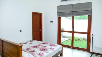 ์คํ ๋ค๋ ๋๋ธ๋ฃธ, ์ ์ ์ ๋ง | ์ฑ
์