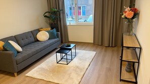 Comfort Apartment, Garden View | Living area - Jeva vastgoed (Lelystad)