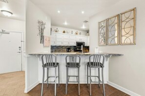 Fridge, microwave, oven, stovetop - Oceanfront 2BR-Lazy River-Sand Dunes Main 1234 (Myrtle Beach)