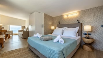 Luxury Villa, 2 Bedrooms, Private Pool, Ocean View | Blackout drapes, iron/ironing board, free WiFi