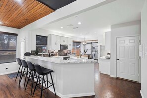 Fridge, microwave, oven, stovetop - 5-BD Vacation Retreat w Pool & Ping Pong! (Haltom City)