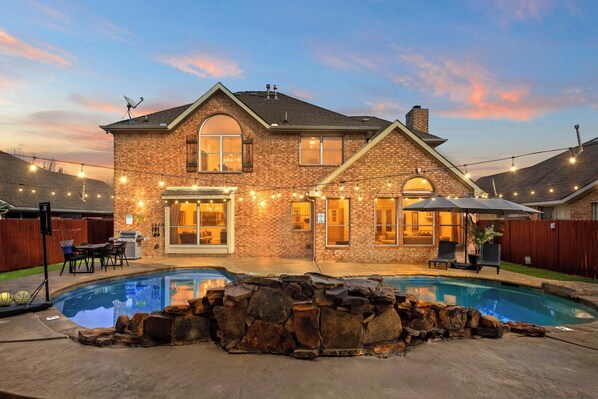 Pool - 5-BD Vacation Retreat w Pool & Ping Pong! (Haltom City)