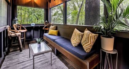 Perfect 2-bedroom Treetop Bungalow Treehouse