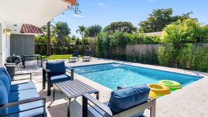 Pool - Heated Pool 6BR/3BA Family Fun (Miami)