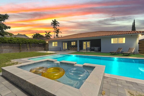 Pool