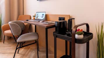 Studio, Stadtblick | Zimmersafe, Schreibtisch, laptopgeeigneter Arbeitsplatz