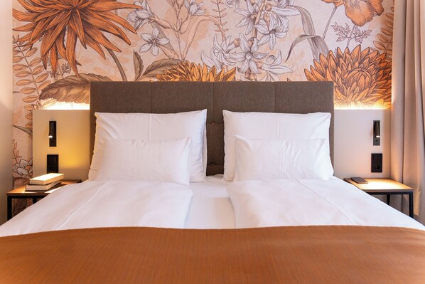 Studio, City View | In-room safe, desk, laptop workspace, blackout drapes - OLIVER comfy I Self check-in Apartments (Vienna)