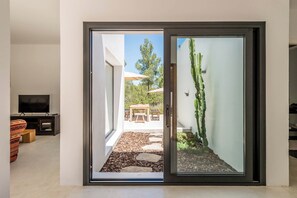 Interior - Villa Can Secorrat - Four Bedroom Villa, Sleeps 8 (Ibiza)
