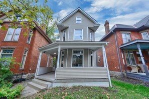 Exterior - Cozy 2-bedroom house in peaceful Columbus with AC (Columbus)