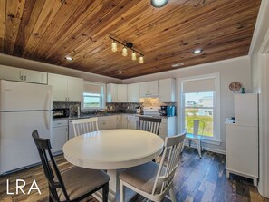 Fridge, microwave, stovetop, coffee/tea maker - Fins Up - NEW Beachside Escape (North Topsail Beach)