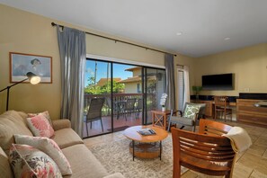 Living area - Summer Deal Poipu 2BR Retreat with Resort Pool and Beach Access (Koloa)