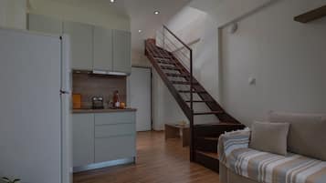 Duplex Suite Upper Floor | Private kitchen | Fridge, stovetop, espresso maker, coffee/tea maker