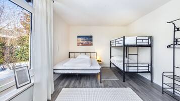 Bügeleisen/Bügelbrett, WLAN, Bettwäsche