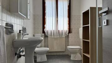 Dusche, Bidet