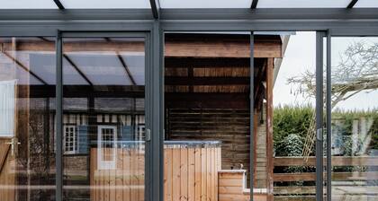 Harmony Homes | La Chapelle-Hareng - Indoor Pool, Sauna & Spa