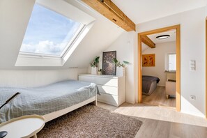 2 bedrooms, iron/ironing board, WiFi, bed sheets - Apartment “Charmante Auszeit” with Balcony and Wi-Fi (Bielefeld)