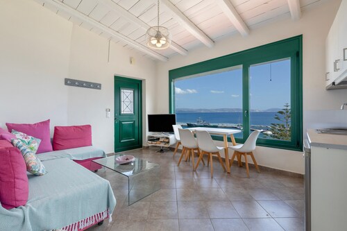 Apartment 'Two Bedroom  Sea View' with Sea View, Wi-Fi and Air Conditioning