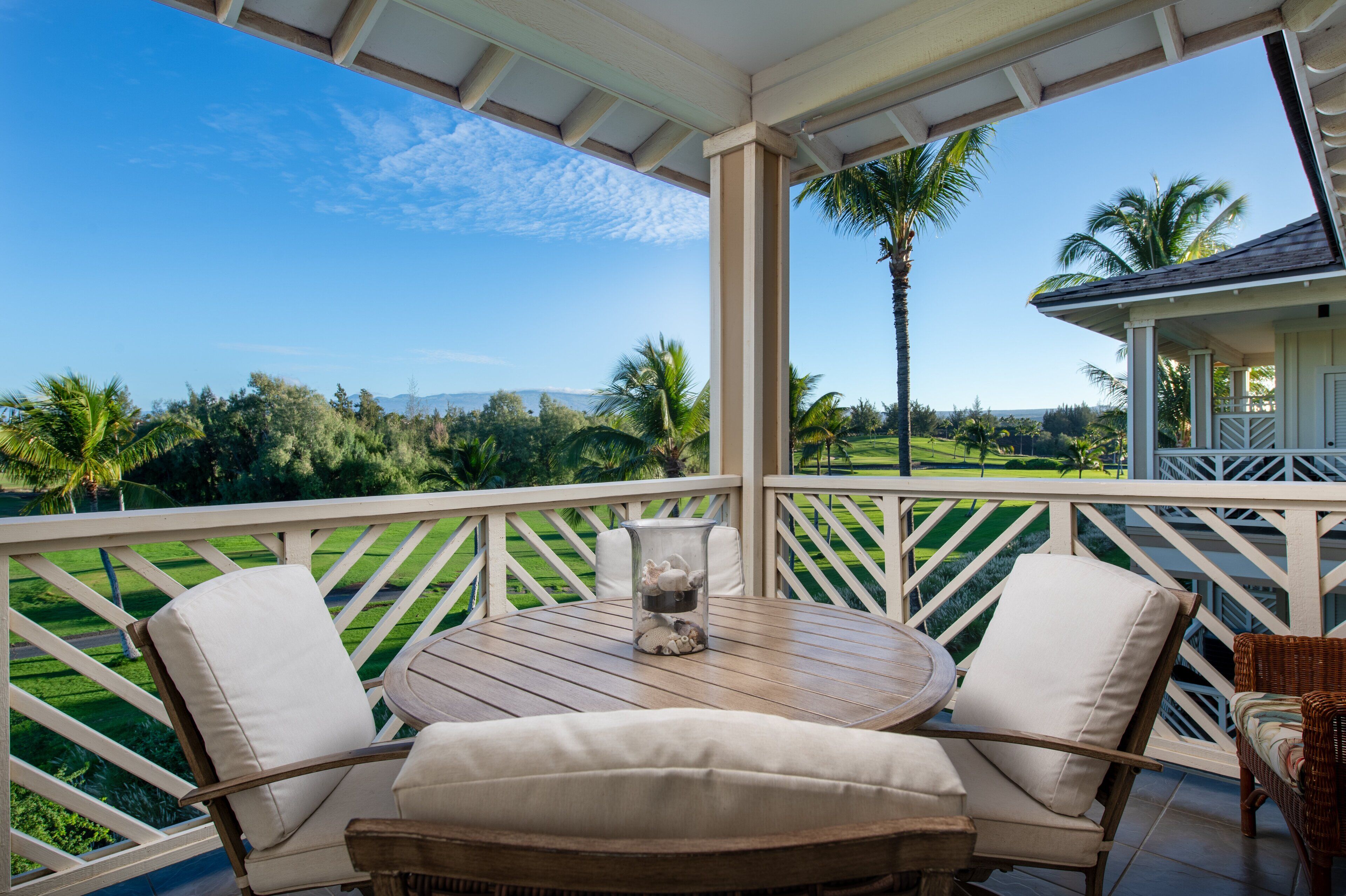 Condo, várias camas, varanda coberta, vista para o campo de golfe (Fairway Villas Waikoloa G32) | Opções para refeição ao ar livre