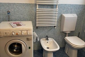 Douche, bidet