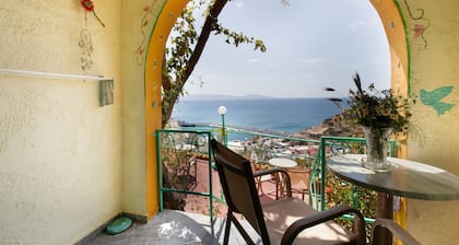 Bed and Breakfast 'Double Room No 104 Sea View' with Sea View, Wi-Fi and Air Conditioning
