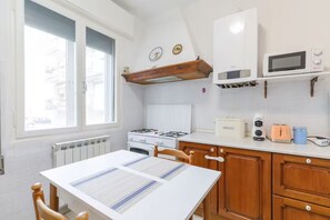 Refrigerador, microondas y lavavajillas 