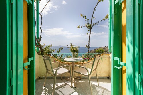 Bed and Breakfast 'Double Room No 201 Sea View' with Sea View, Wi-Fi and Air Conditioning