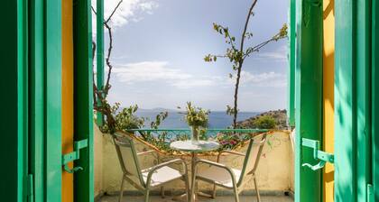 Bed and Breakfast 'Double Room No 201 Sea View' with Sea View, Wi-Fi and Air Conditioning